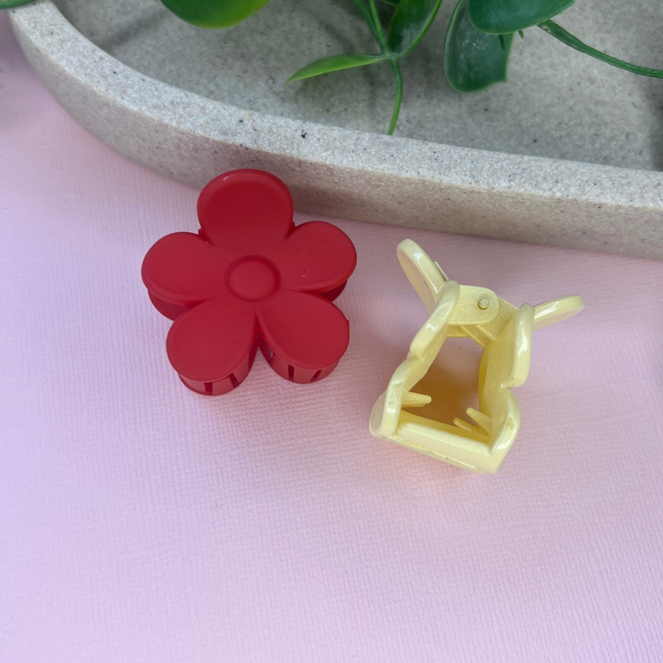 Red | Mini Daisy Hair Clip