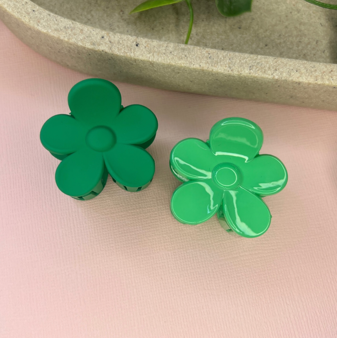 Green | Mini Daisy Hair Clip
