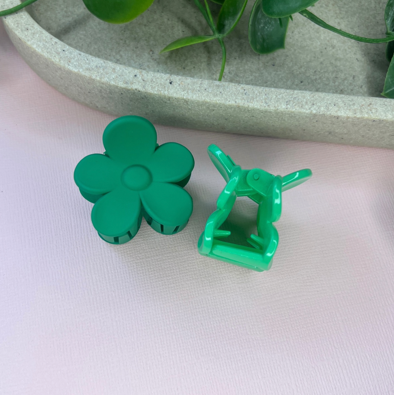 Green | Mini Daisy Hair Clip