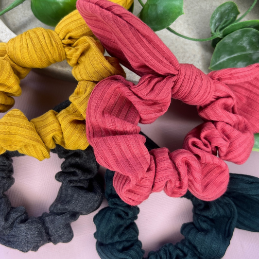 Mustard | Bow Scrunchie