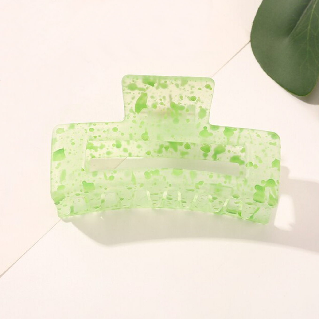 Green | Frosted Claw Clip