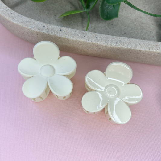 Cream | Mini Daisy Hair Clip