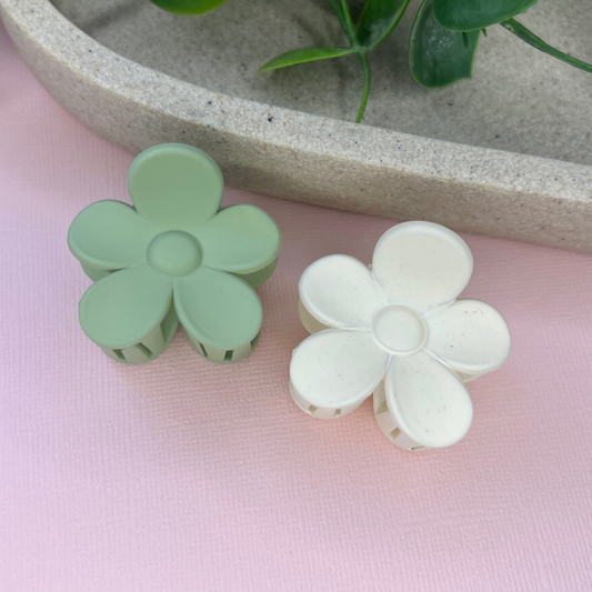 Mint Green | Mini Daisy Hair Clip