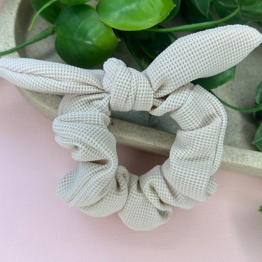 Beige | Bow Scrunchie