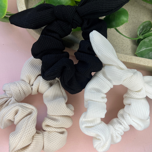 Beige | Bow Scrunchie