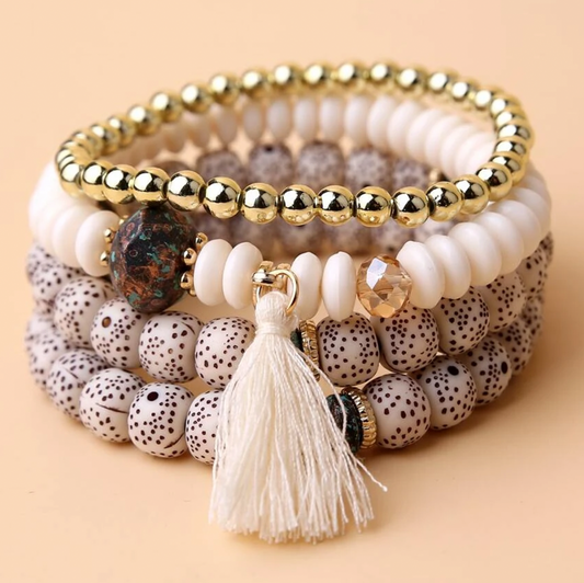 Beige | Charm Beaded Bracelet